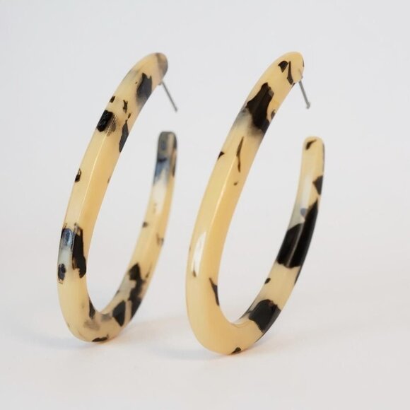 Set Of 4 Pairs Trendy Earrings (SKU 3069) - Picture 3 of 5